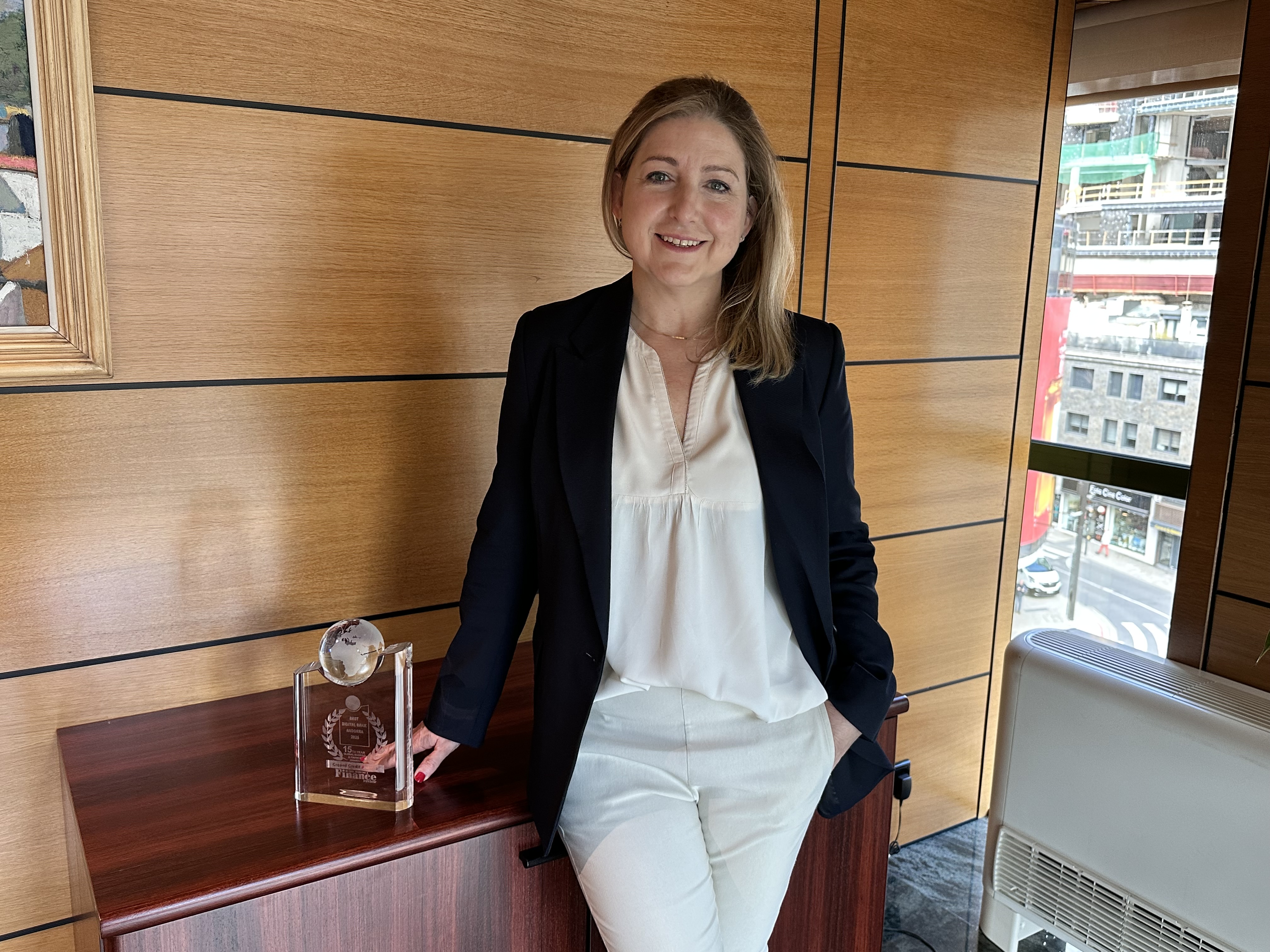 https://creandgroup.com/wp-content/uploads/Sandra-Sancho_responsable-de-Banca-Online-i-Nous-Canals-de-Creand-Credit-Andorra.jpeg